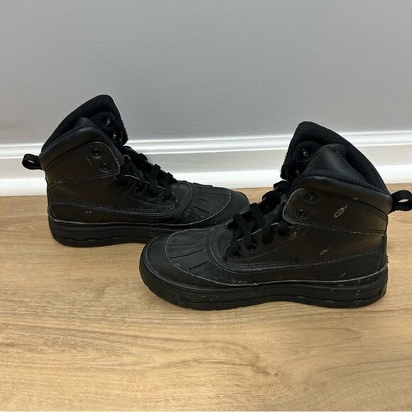 Nike Youth Black Woodside 2 High ACG Boots Ankle Performance Shoes Boys 5.5 - Picture 5 of 8